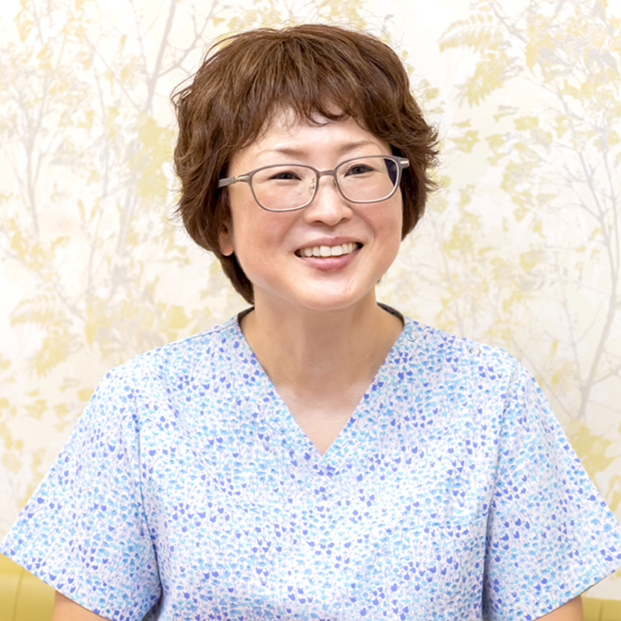 院長 新垣 美郁代 先生様